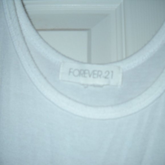Forever 21 White Tank Top Women's Size M - Picture 3 of 4